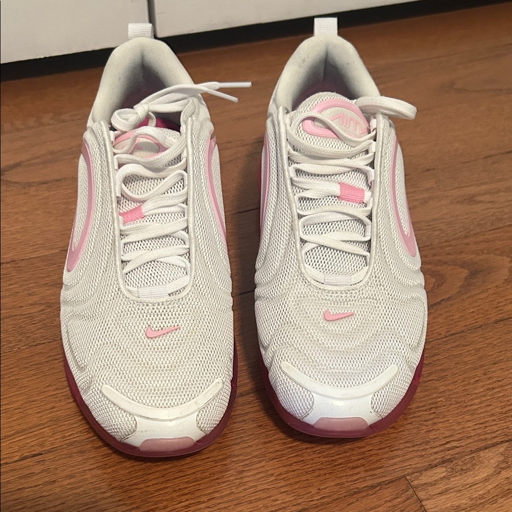 Nike Women's White and Pink Sneakers